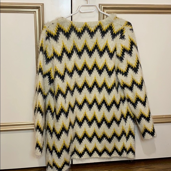 White, black and yellow mid-length cardigan - Picture 4 of 4